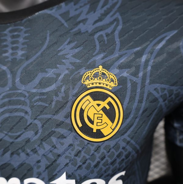 Camiseta Especial Versión Jugador Real Madrid 2024/2025 - Imagen 3