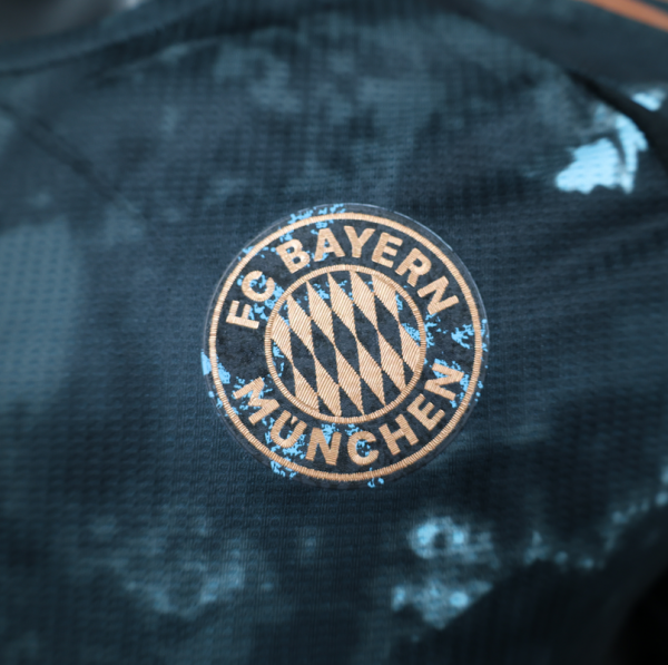 2ª Camiseta Versión Jugador Bayern Munich 2024/2025 - Imagen 3