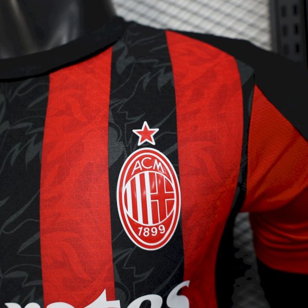1ª Camiseta Versión Jugador AC Milán 2025/2026 - Imagen 3