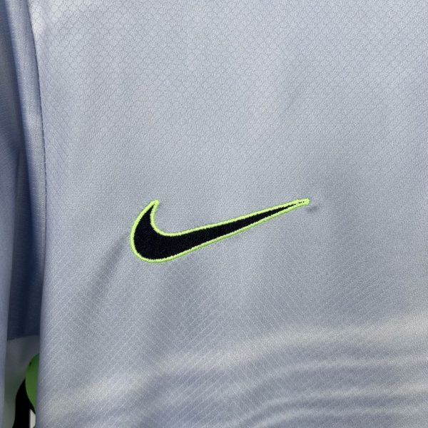 2ª Camiseta Wolfsburgo 2025/2026 - Imagen 4