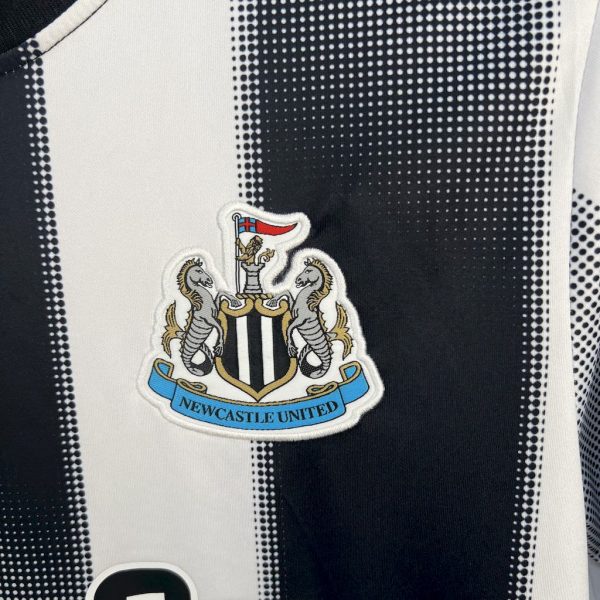 1ª Camiseta Newcastle 2025/2026 - Imagen 3