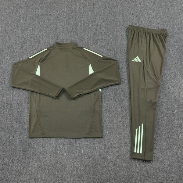 Chándal Sudadera Real Madrid 2025/2026 - Imagen 4
