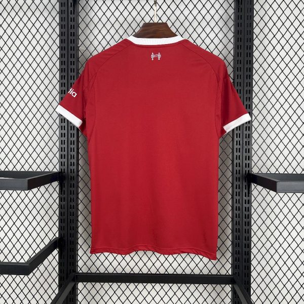 1ª Camiseta Liverpool 2025/2026 - Imagen 2