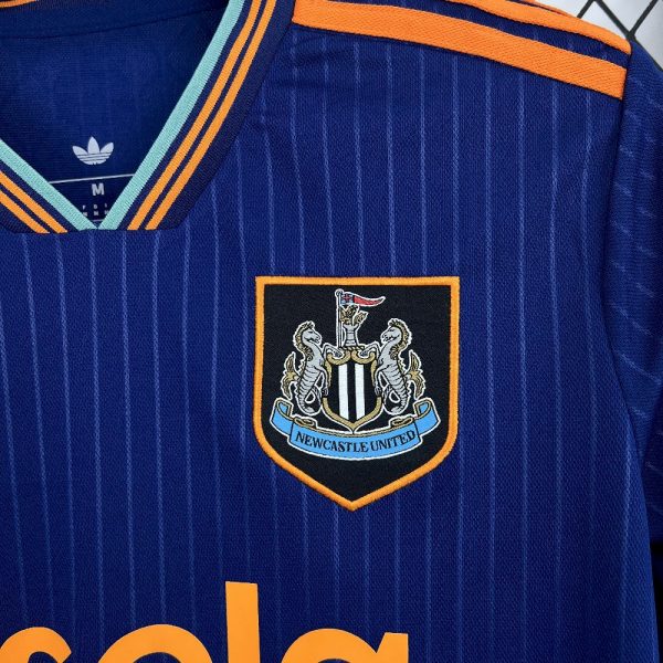 3ª Camiseta Newcastle 2025/2026 - Imagen 3