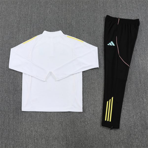 Chándal Sudadera Niño Juventus 2025/2026 - Imagen 4