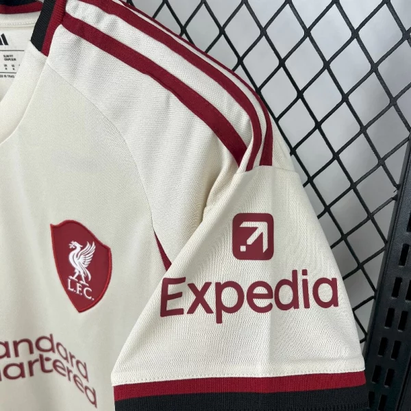 2ª Camiseta Liverpool 2025/2026 - Imagen 6