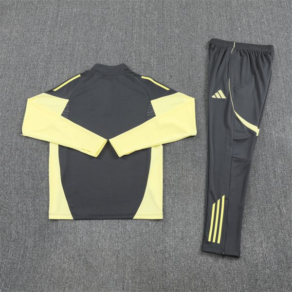 Chándal Sudadera Real Madrid 2025/2026 - Imagen 4